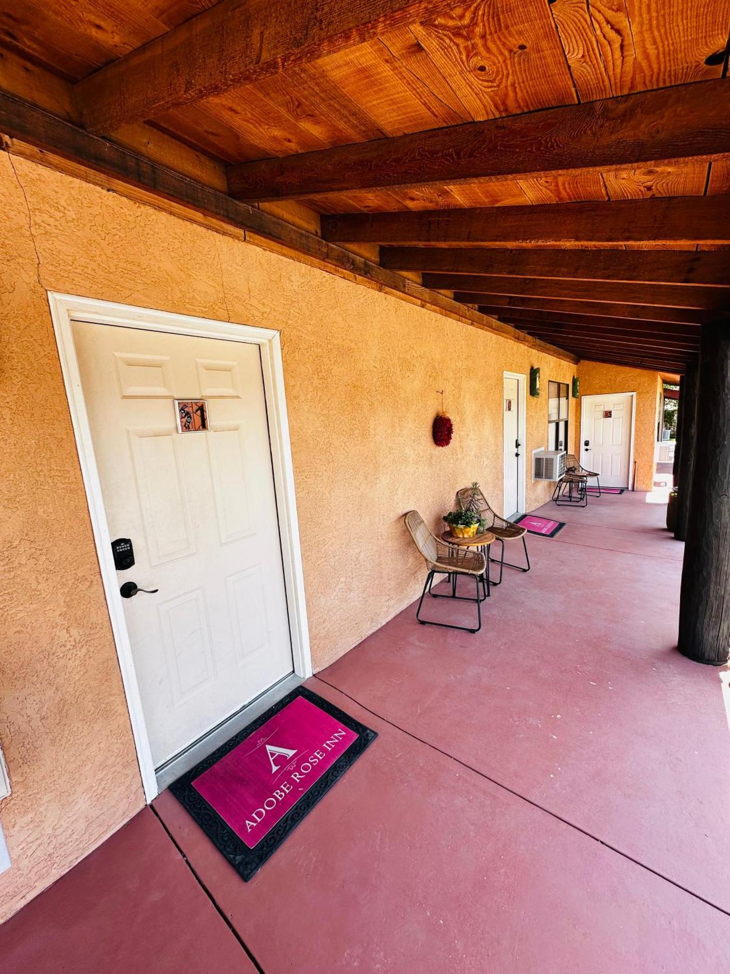 Adobe Rose Boutique Inn Artesia Exterior photo
