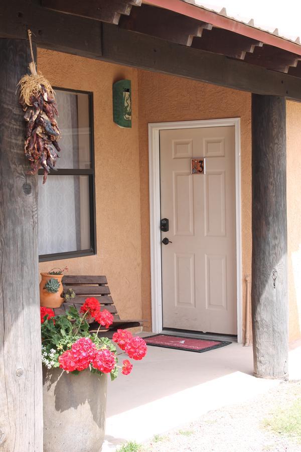 Adobe Rose Boutique Inn Artesia Exterior photo