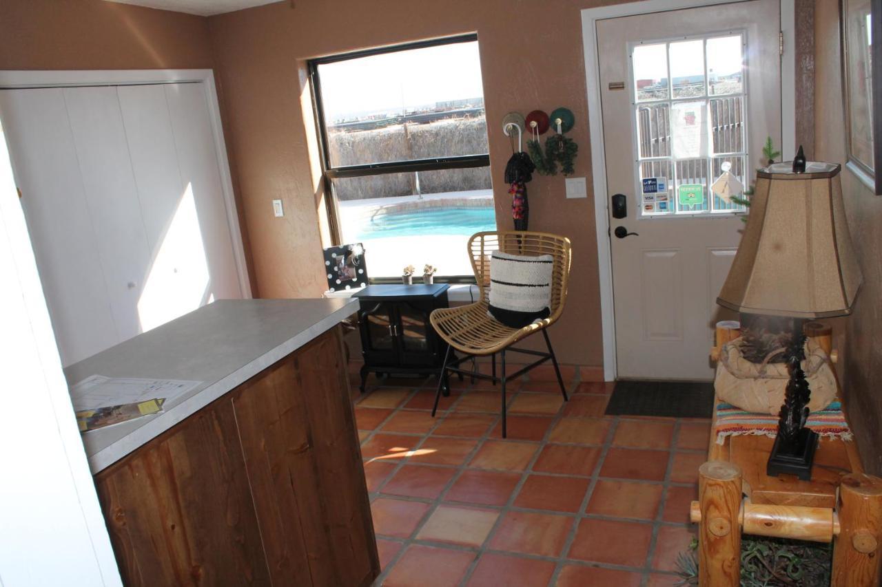 Adobe Rose Boutique Inn Artesia Exterior photo
